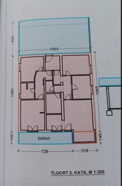 APARTMENT HOUSE 2. ROW TO THE SEA