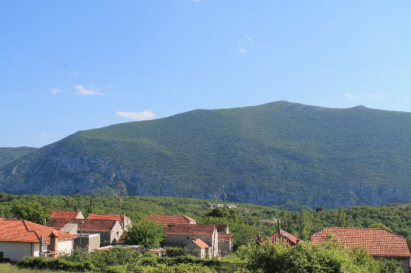 2 STONE HOUSES, OMIS AREA