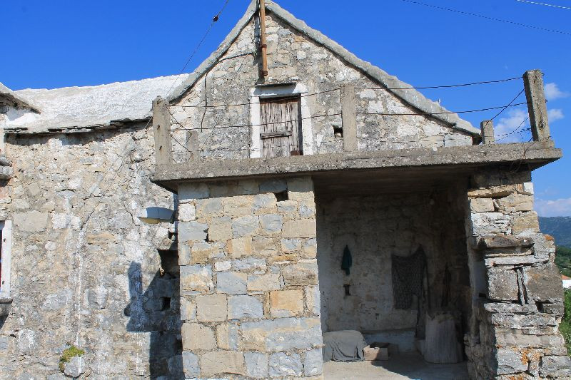 2 STONE HOUSES, OMIS AREA