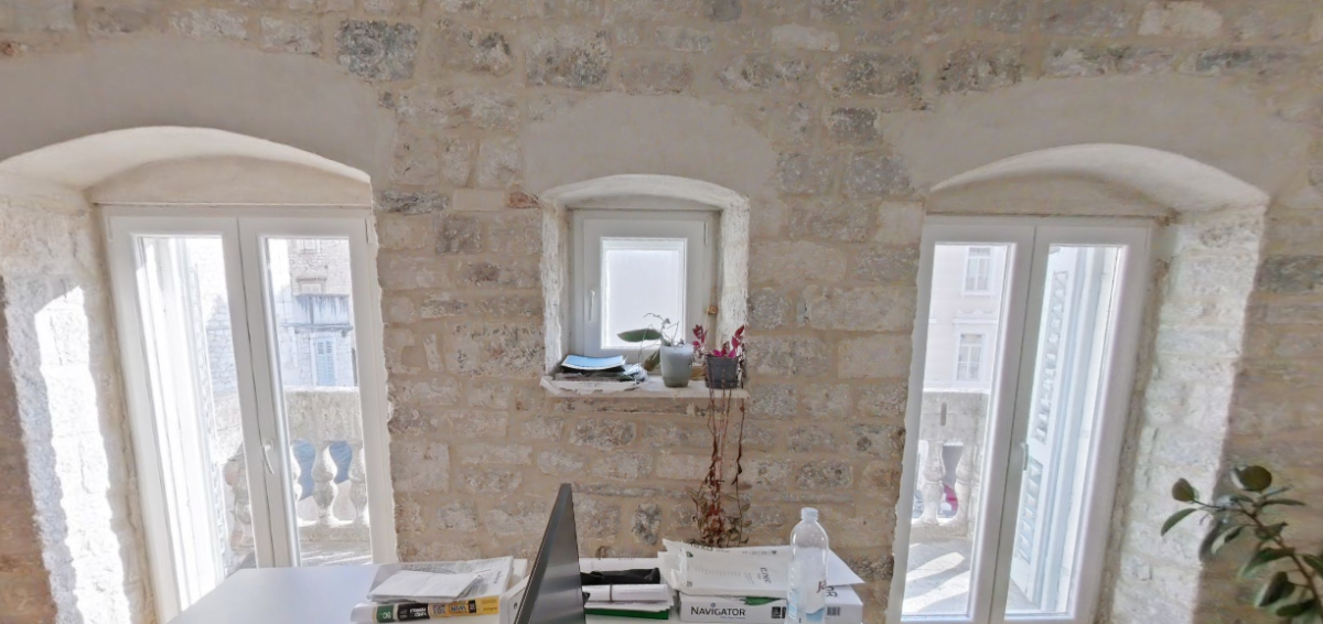 THREE STOREY APARTMENT, SPLIT CENTER