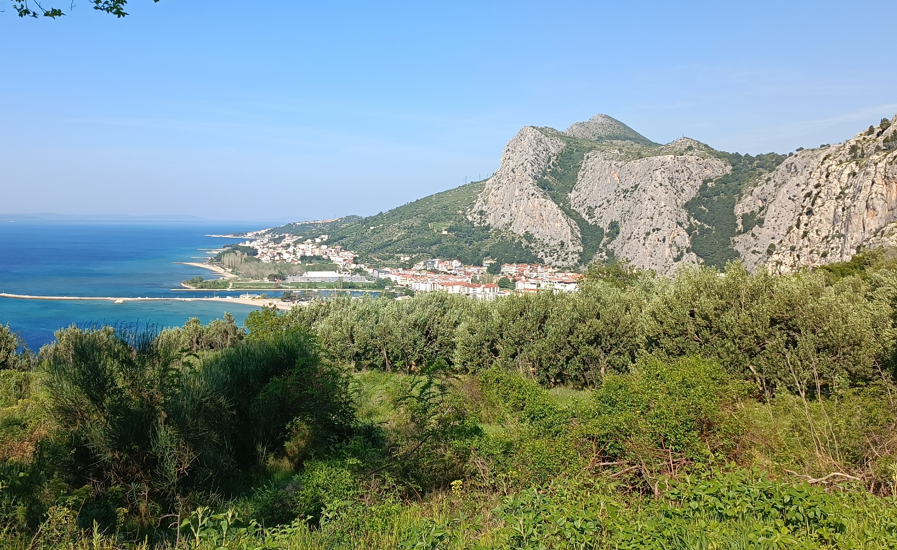 BUILDING LAND OMIŠ