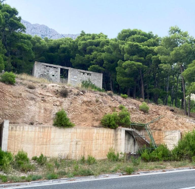 BUILDING LAND OMIŠ RIVIERA