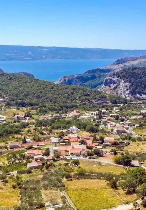 BUILDING LAND OMIŠ INLAND