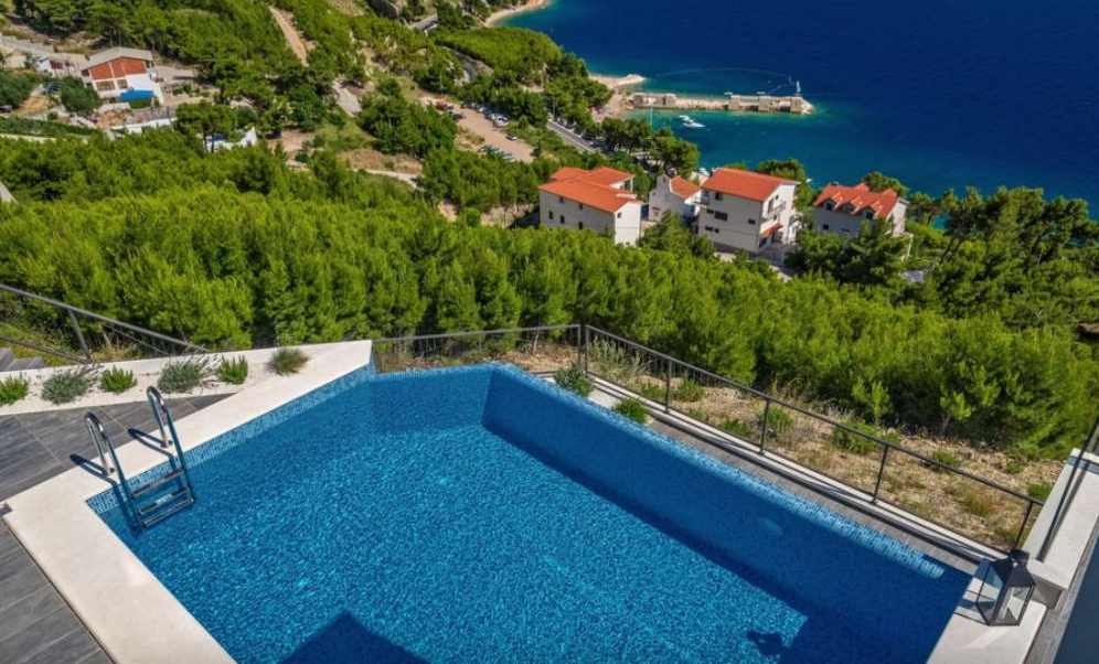 UNIQUE NEW VILLA FOR SALE OMIŠ