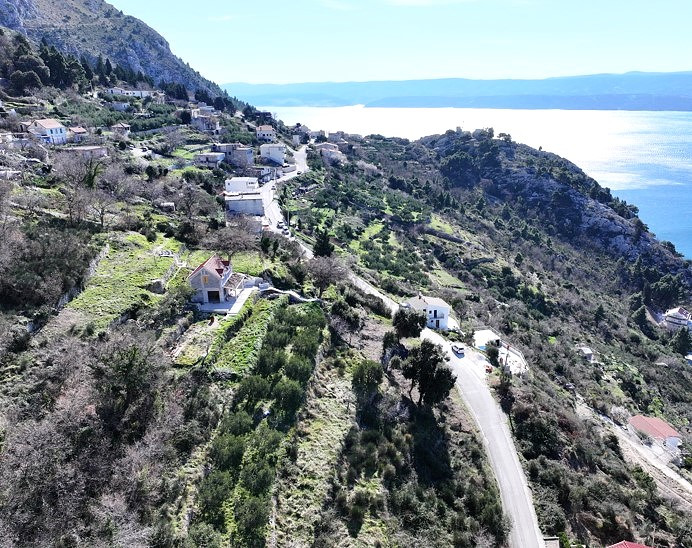 BUILDING PLOT OMIŠ